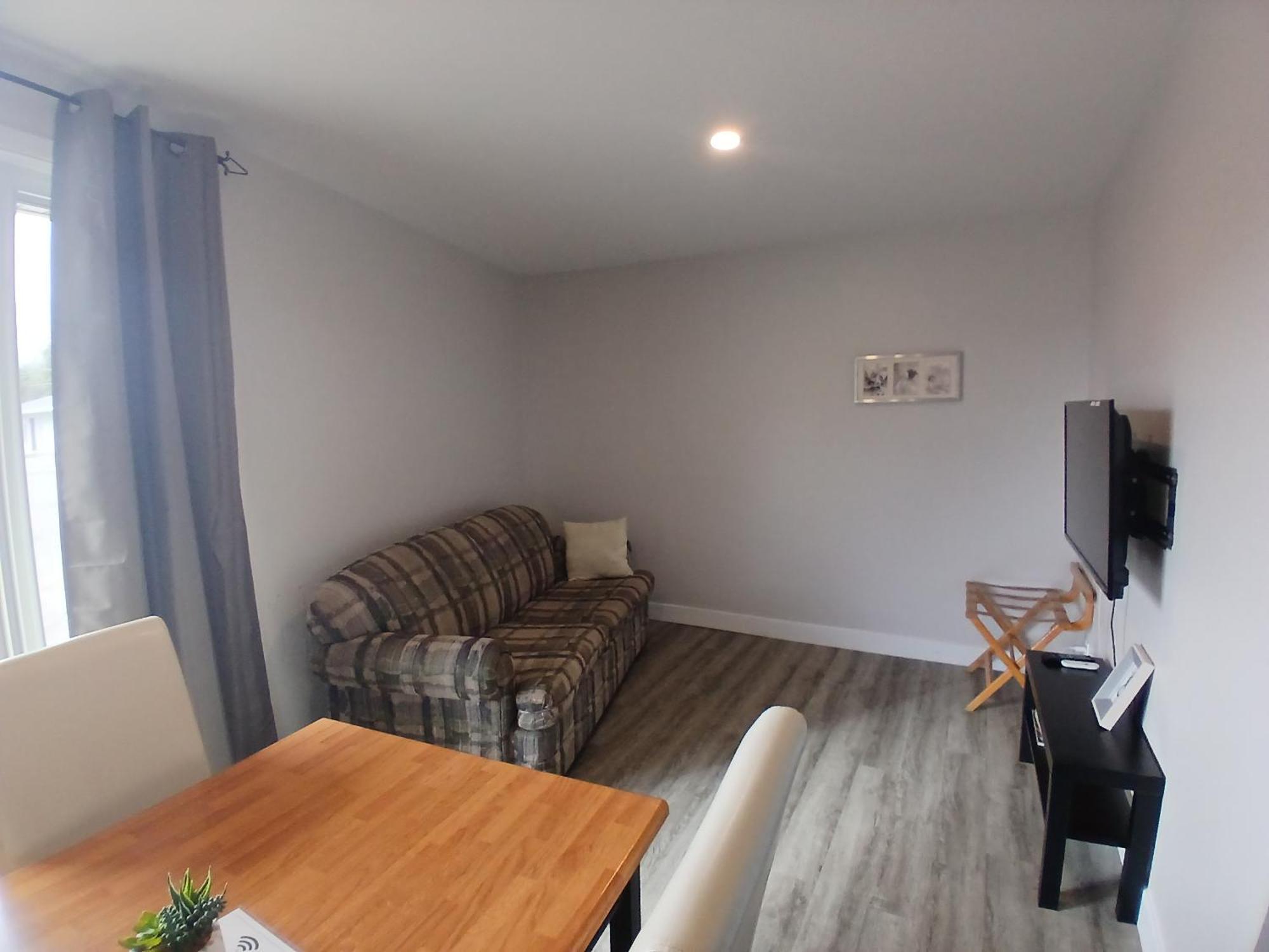 Apartamento Habitations Zenith Sainte-Anne-de-Beaupré Exterior foto